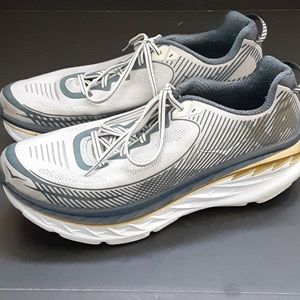 Hoka Bondi 5